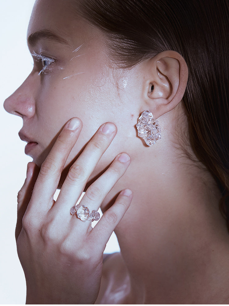 FOSSILIZED DIAMOND MONOLITH STUD EARRING