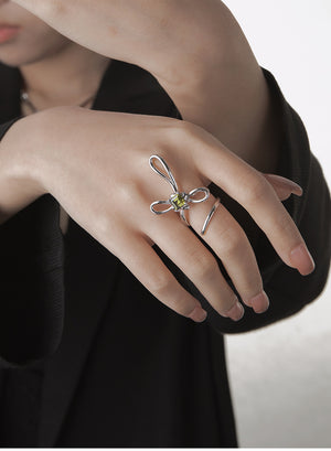 SWASTIKA KNOT RING