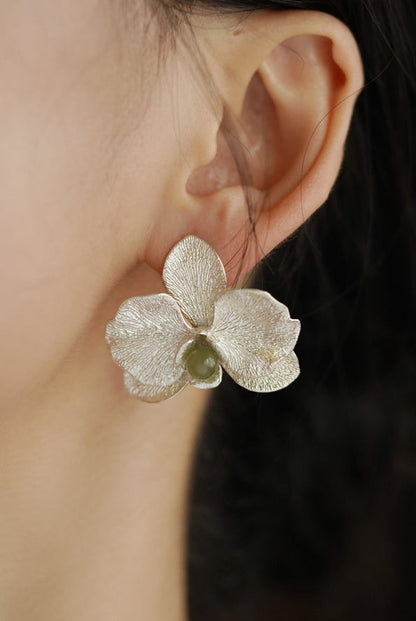 UNIGANCE.Z PHALAENOPSIS STUD EARRINGS  |  TROVE & TONE