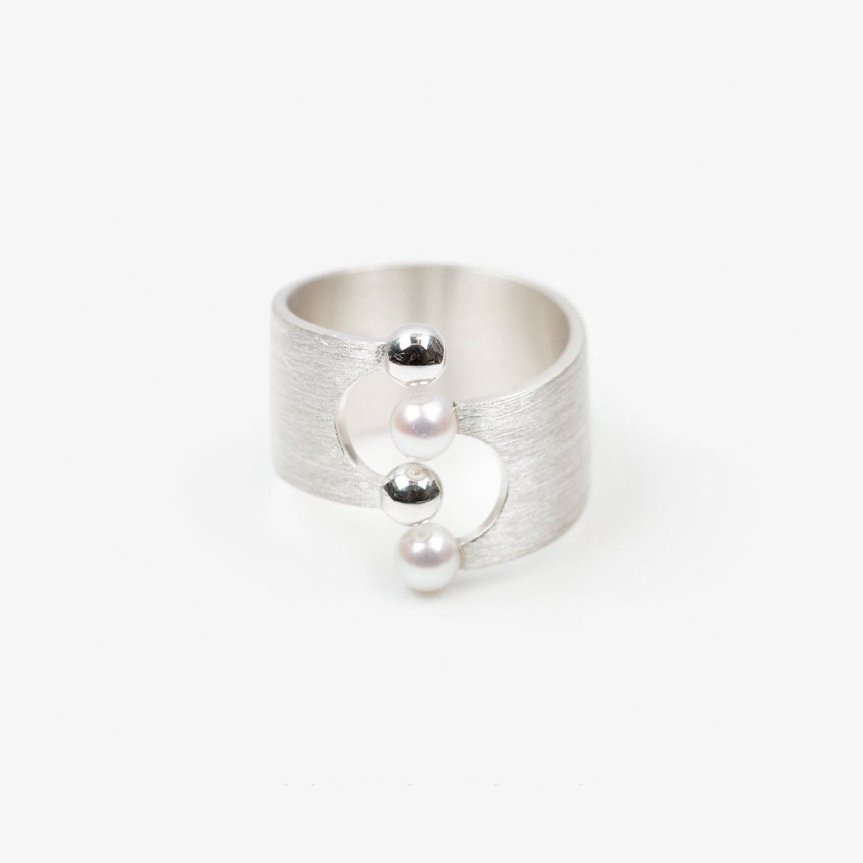 CONTROL POINTS BUBBLE PEARL RING  |  TROVE & TONE