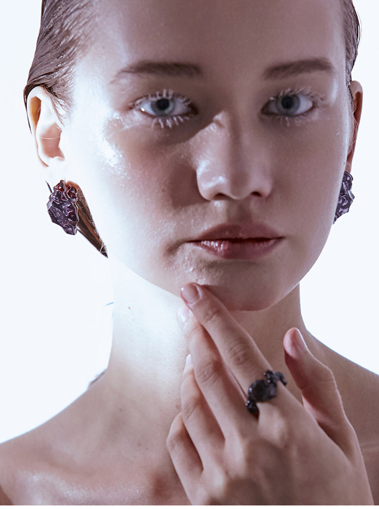 FOSSILIZED DIAMOND MONOLITH STUD EARRING