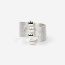 CONTROL POINTS BUBBLE PEARL RING  |  TROVE & TONE