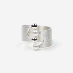 CONTROL POINTS BUBBLE PEARL RING  |  TROVE & TONE
