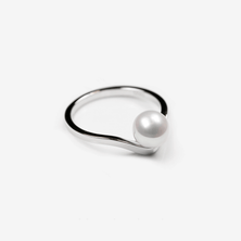 CONTROL POINTS GRAVITY PEARL RING  |  TROVE & TONE