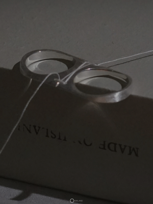  ON IISLAND CAPSULE COUPLE RING - CONCAVE |  TROVE & TONE