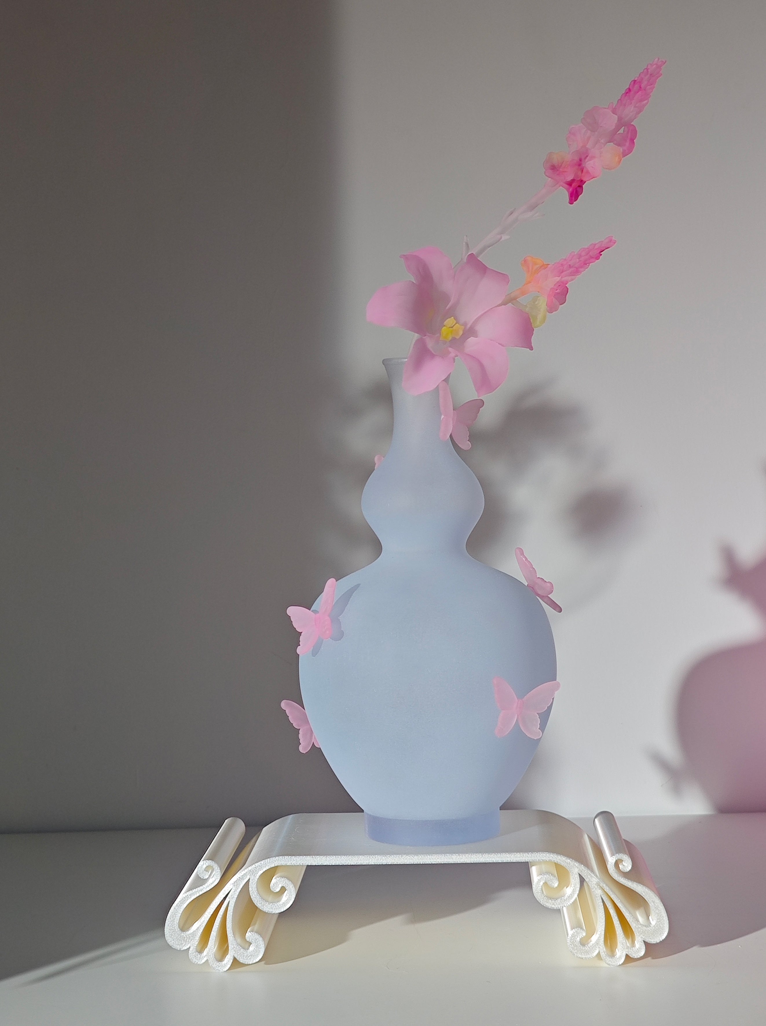 livarié flower LARKSPUR STEM  |  TROVE & TONE