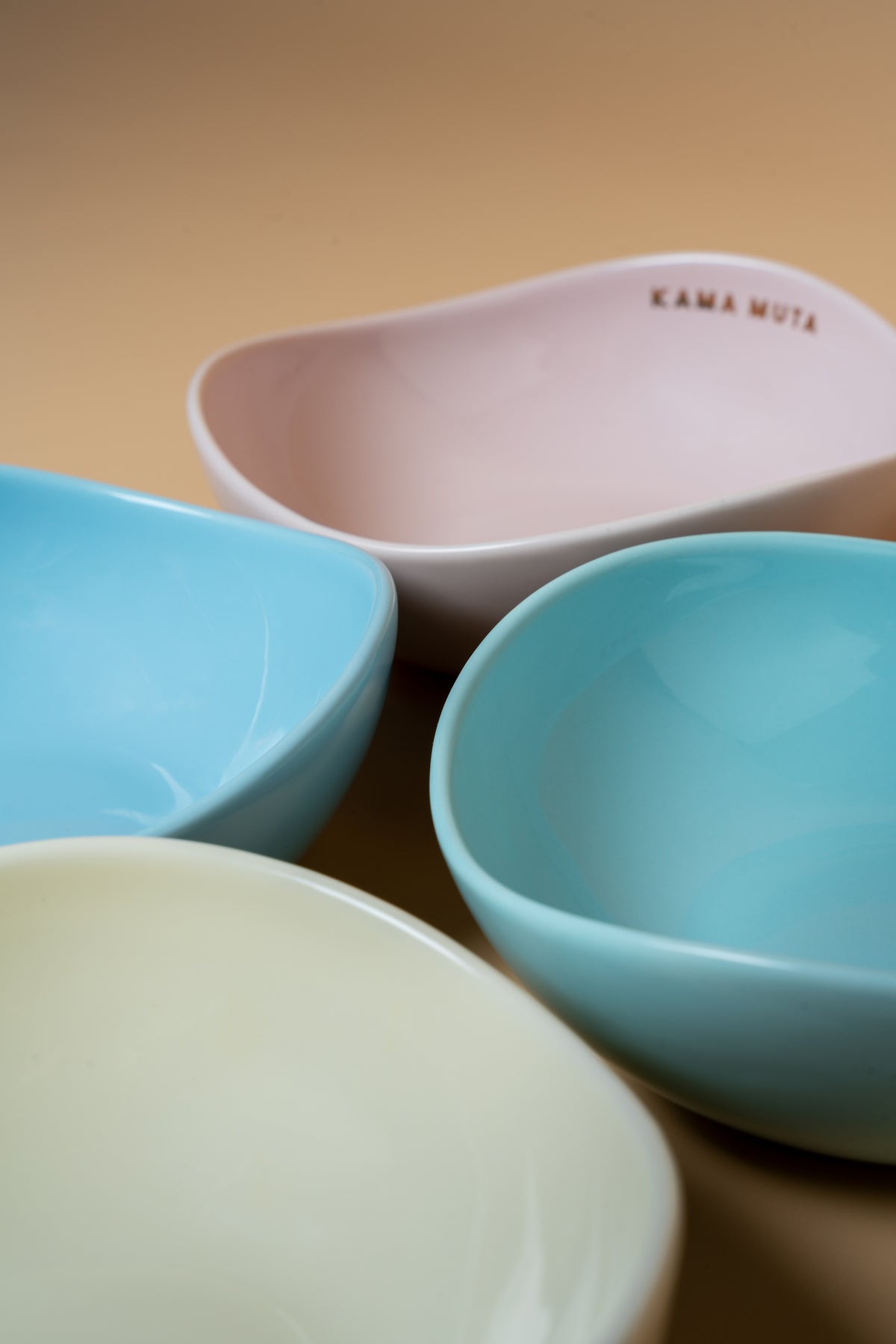 MINI CURVED CERAMIC PET BOWL