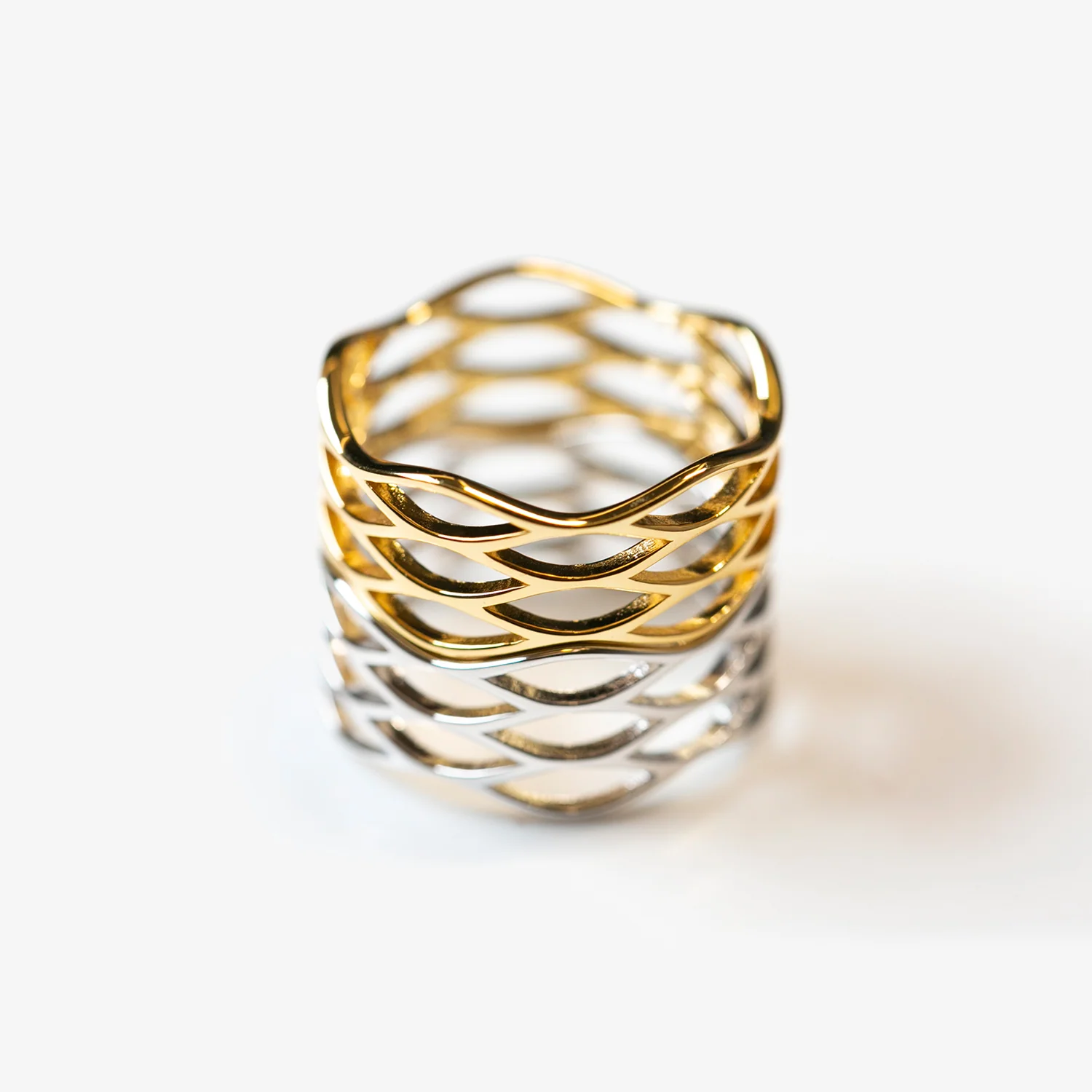 TROVE & TONE CIRCULAR GRID MESH RING  |  TROVE & TONE