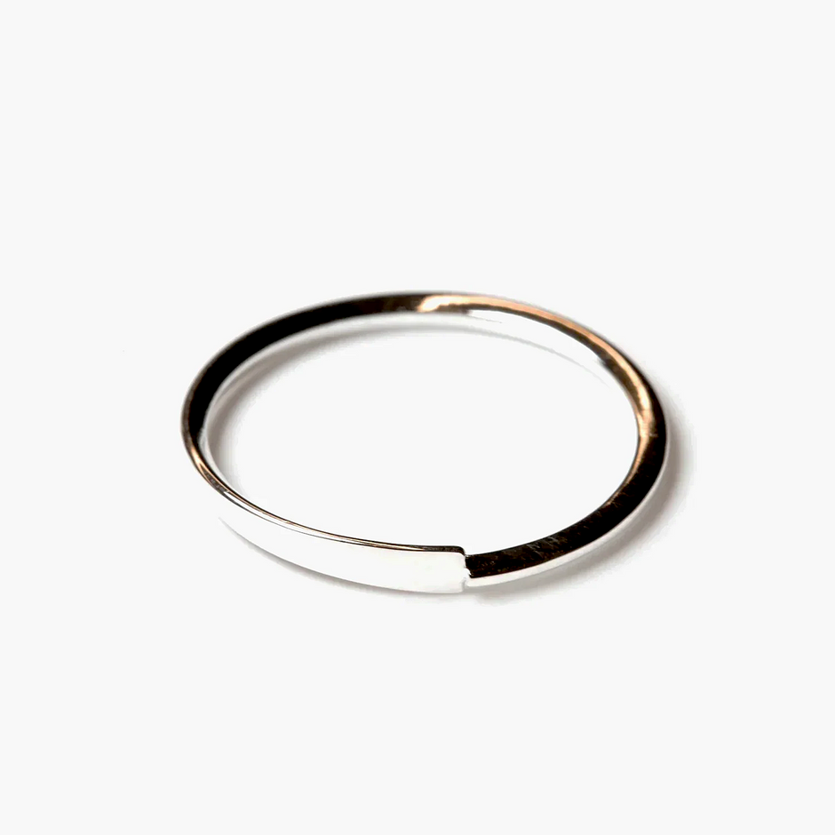 TROVE & TONE DIMENSIONAL SHIFT LOOP RING  |  TROVE & TONE