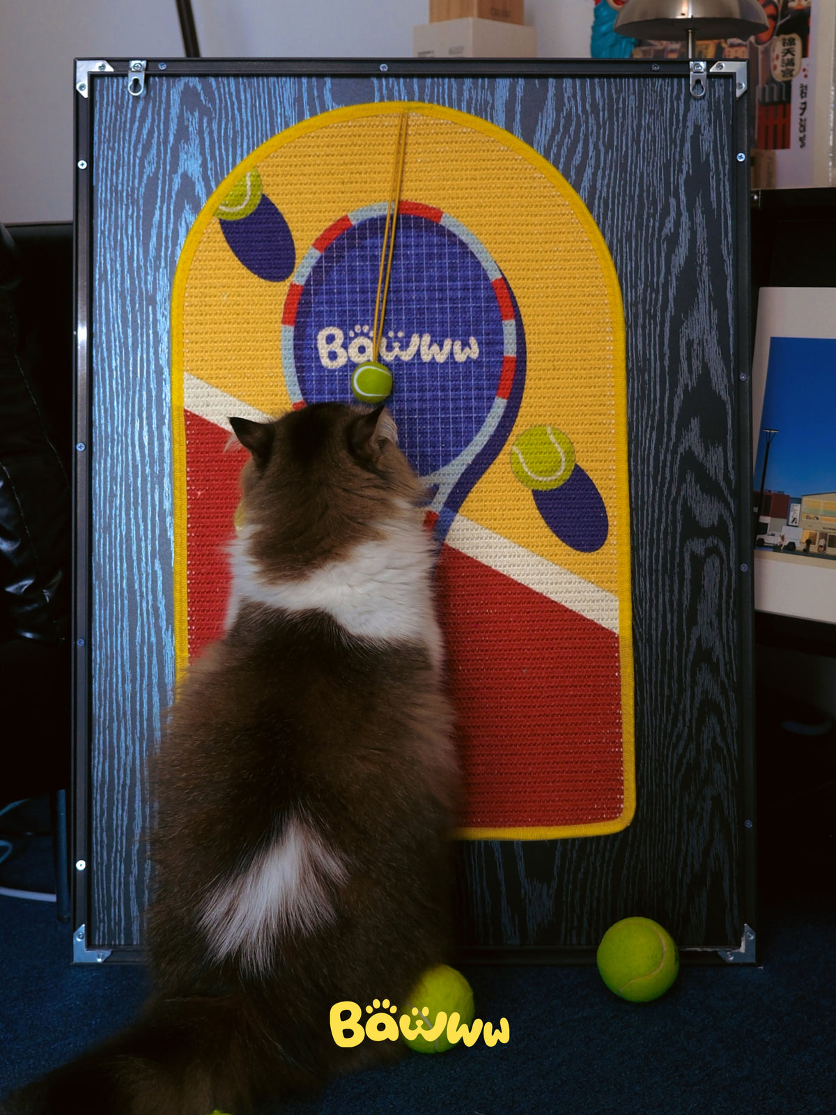 TENNIS BALL ARCHED CAT SCRATCHING MAT