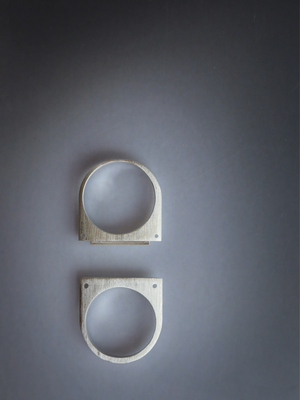  ON IISLAND CAPSULE COUPLE RING - CONCAVE |  TROVE & TONE