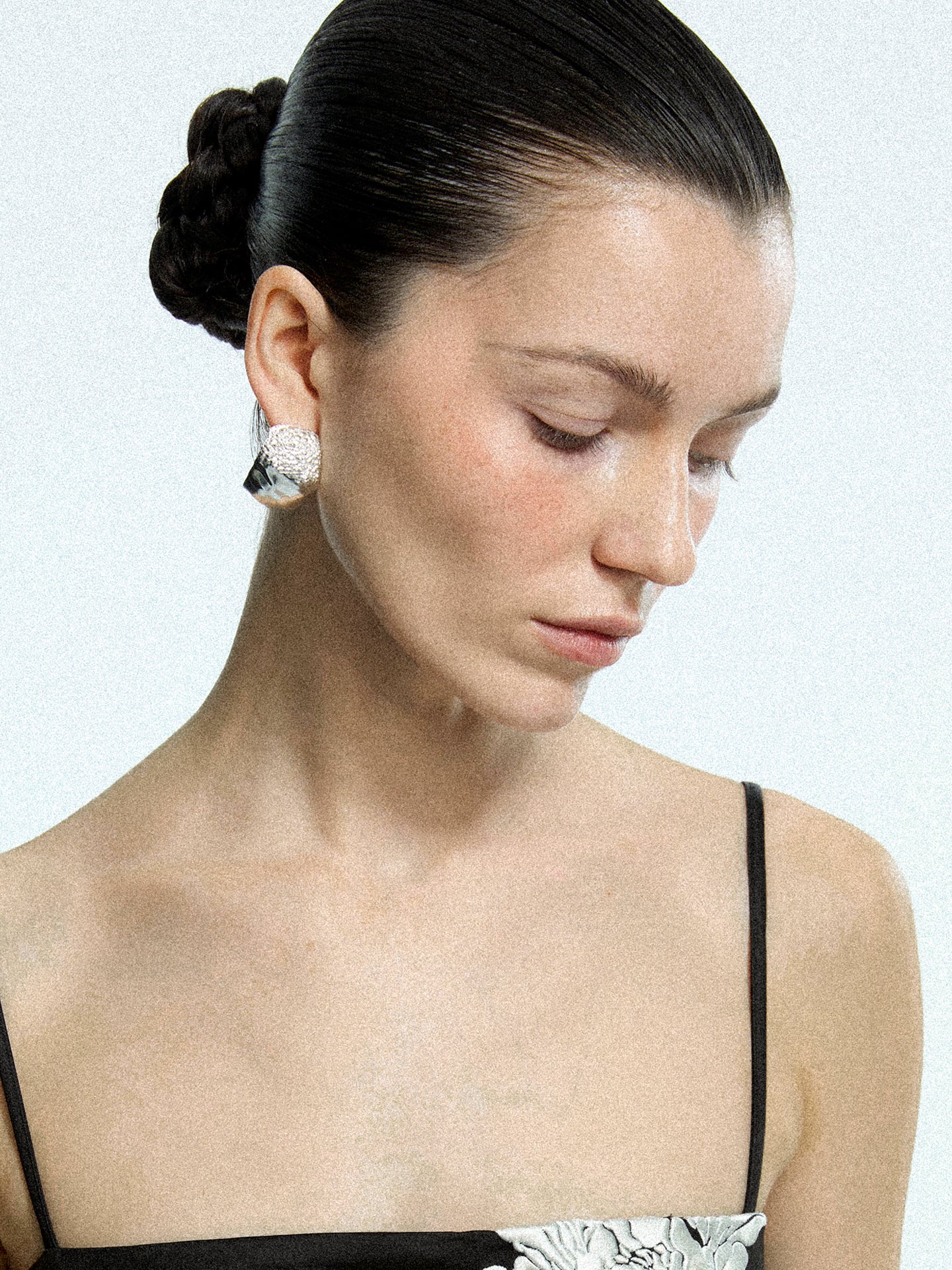 TEXTURED ARCHED EARRINGS Earrings TROVE & TONE