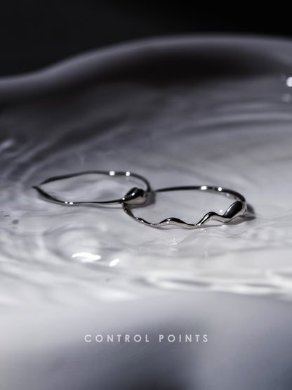 CONTROL POINTS LIQUID METAL TWIST RING  |  TROVE & TONE