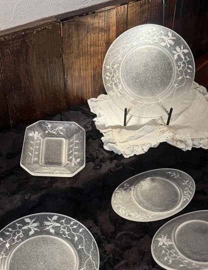 guAi Studio FROSTED GLASS PATE DE VERRE PLATE 03  |  TROVE & TONE