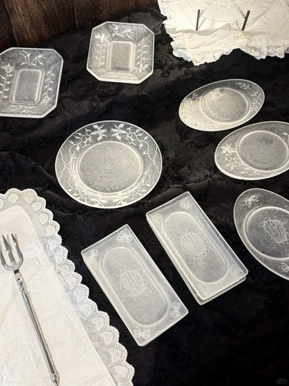 guAi Studio FROSTED GLASS PATE DE VERRE PLATE 03  |  TROVE & TONE