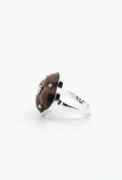 Aesth & Util ETERNAL KNOT NATURAL SANDALWOOD RING  |  TROVE & TONE