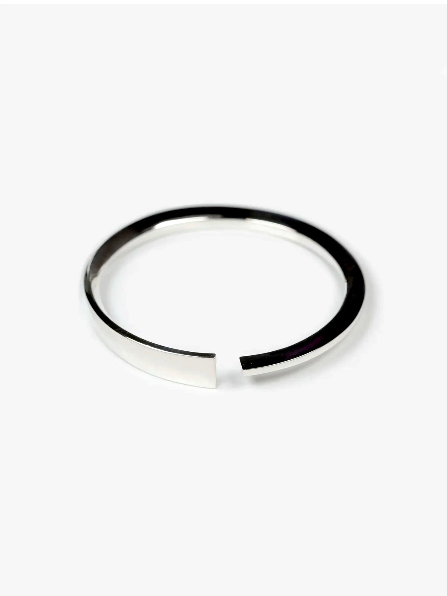 CONTROL POINTS ASYMMETRIC MOBIUS LOOP CUFF  |  TROVE & TONE