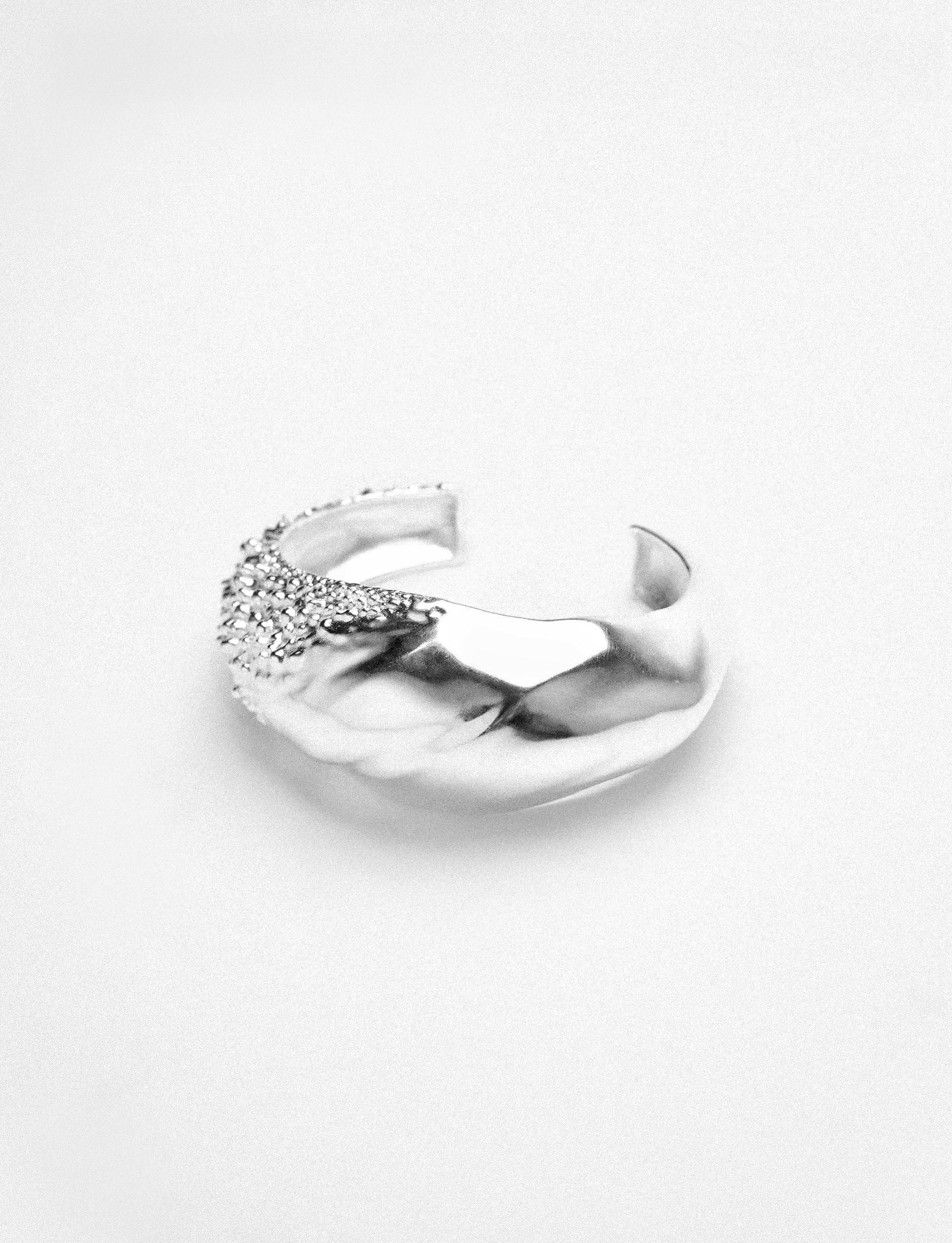 Limb IRREGULAR MOLTEN BOLD CUFF  |  TROVE & TONE
