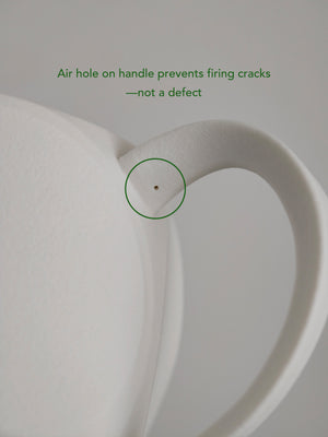 CURVE 10 CERAMIC HANDLED TEA CUP
