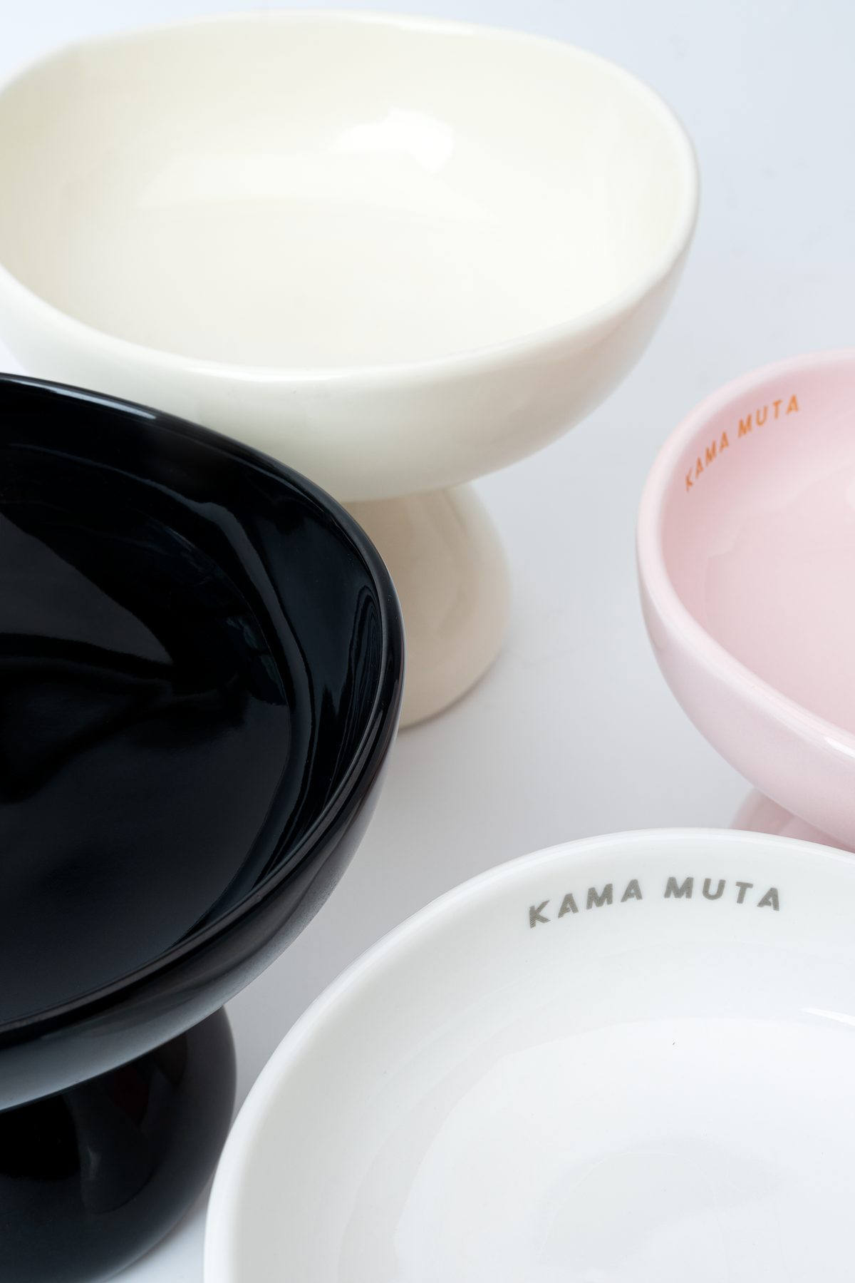MONOCHROME CERAMIC ELEVATED PET BOWL