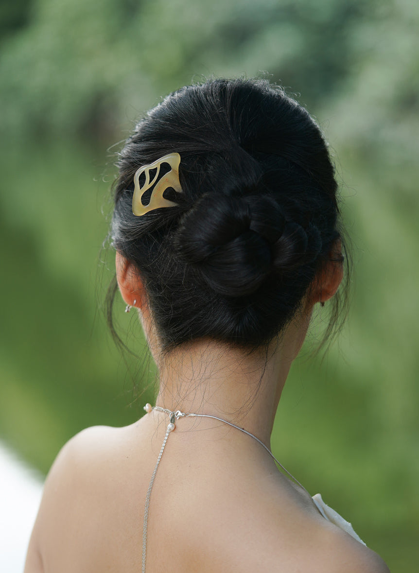 UNIGANCE.Z CLOUD PINE HAIR FORK  |  TROVE & TONE