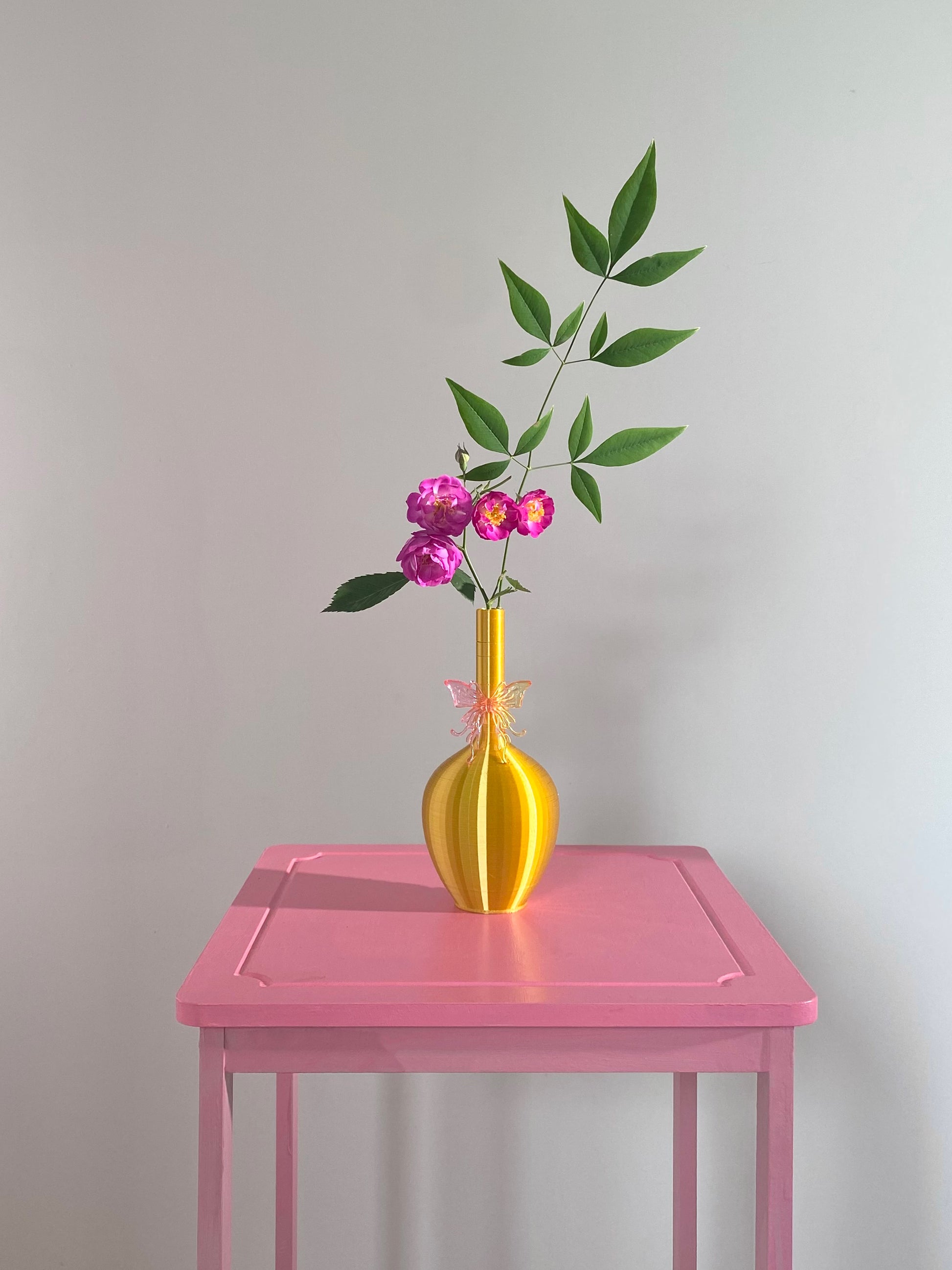 livarié flower Golden Bead Mini Vase  |  TROVE & TONE