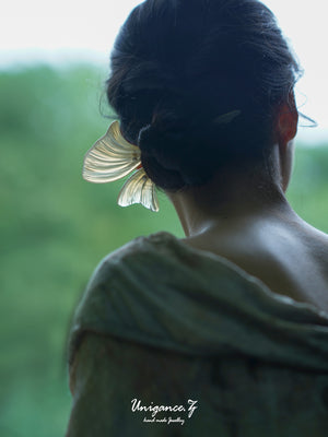 UNIGANCE.Z GINKGO LEAF HAIRPIN  |  TROVE & TONE