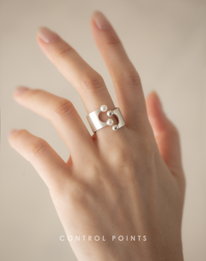 CONTROL POINTS BUBBLE PEARL RING  |  TROVE & TONE