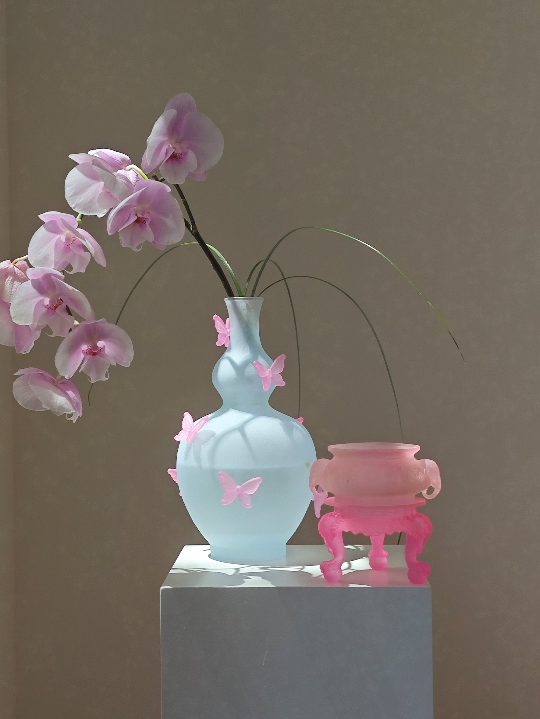 BUTTERFLY BLESSINGS GOURD VASE