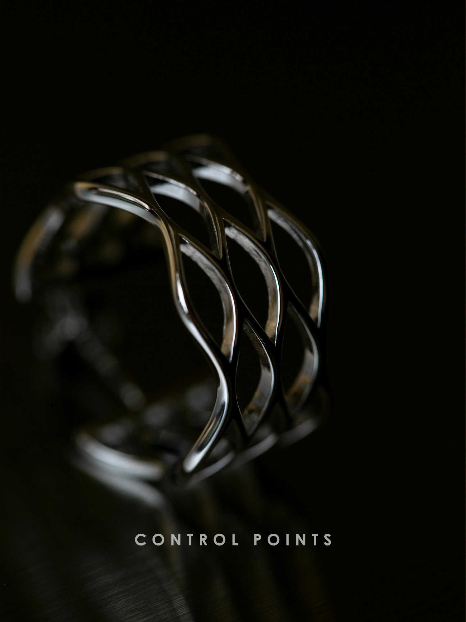TROVE & TONE CIRCULAR GRID MESH EARRING  |  TROVE & TONE