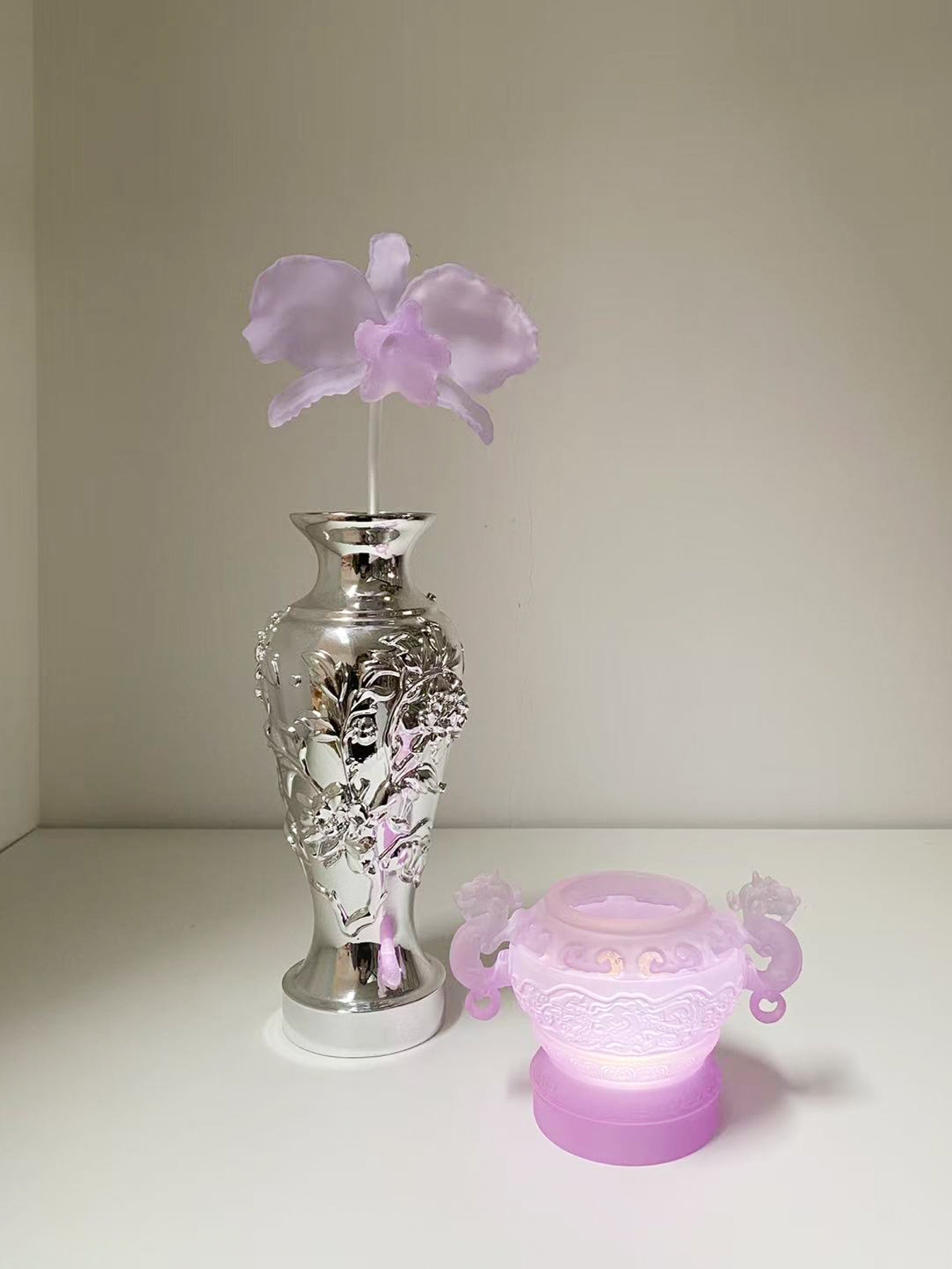 livarié flower CATTLEYA STEM  |  TROVE & TONE