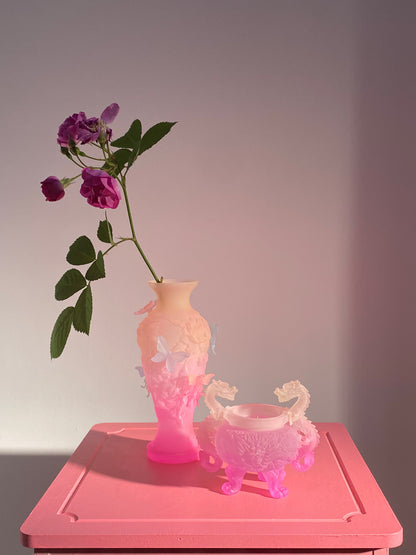 livarié flower Pink Gradient Papillon Vif Vase  |  TROVE & TONE
