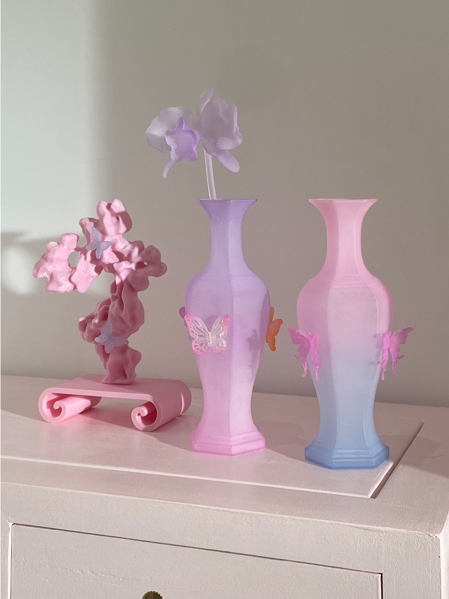 livarié flower Hexagonal Prism Vase  |  TROVE & TONE