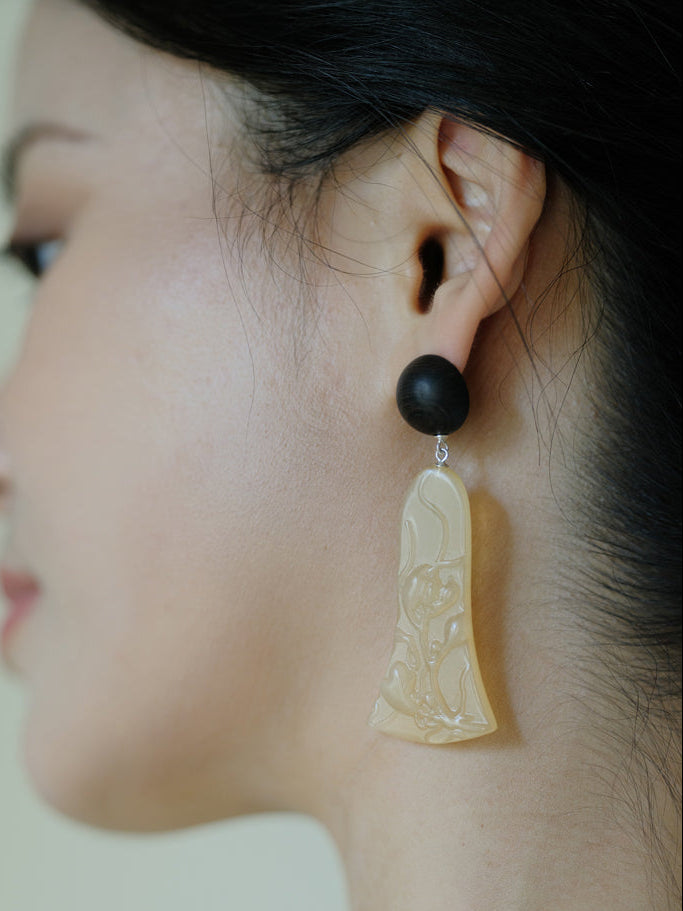 UNIGANCE.Z CALABASH VINE STUD EARRINGS  |  TROVE & TONE