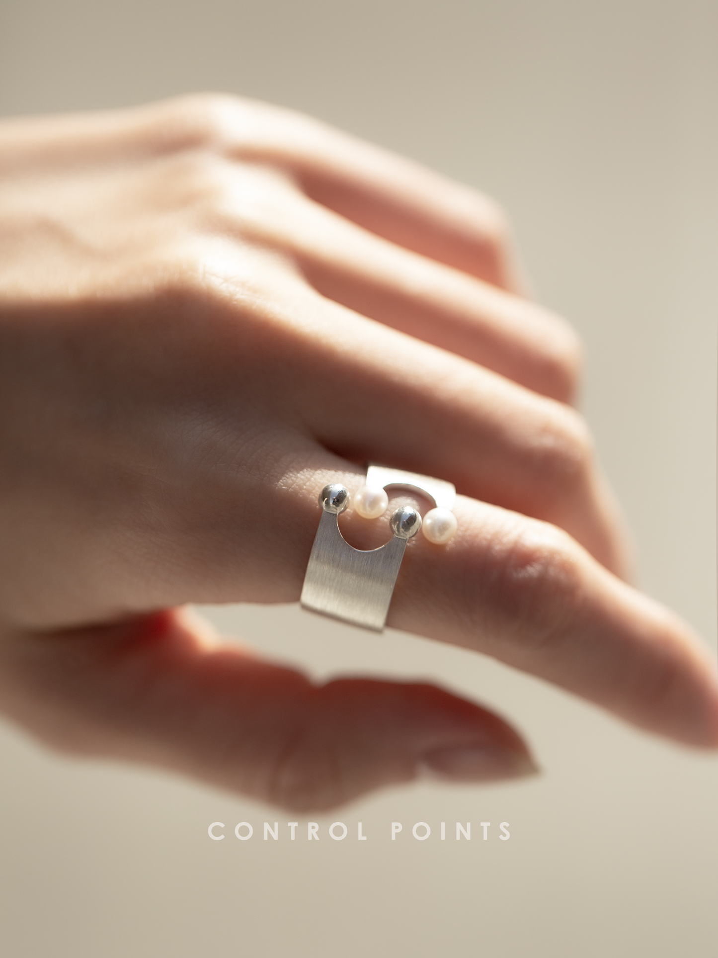 CONTROL POINTS BUBBLE PEARL RING  |  TROVE & TONE