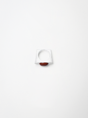  ON IISLAND OVAL RED AGATE PENDANT RING |  TROVE & TONE
