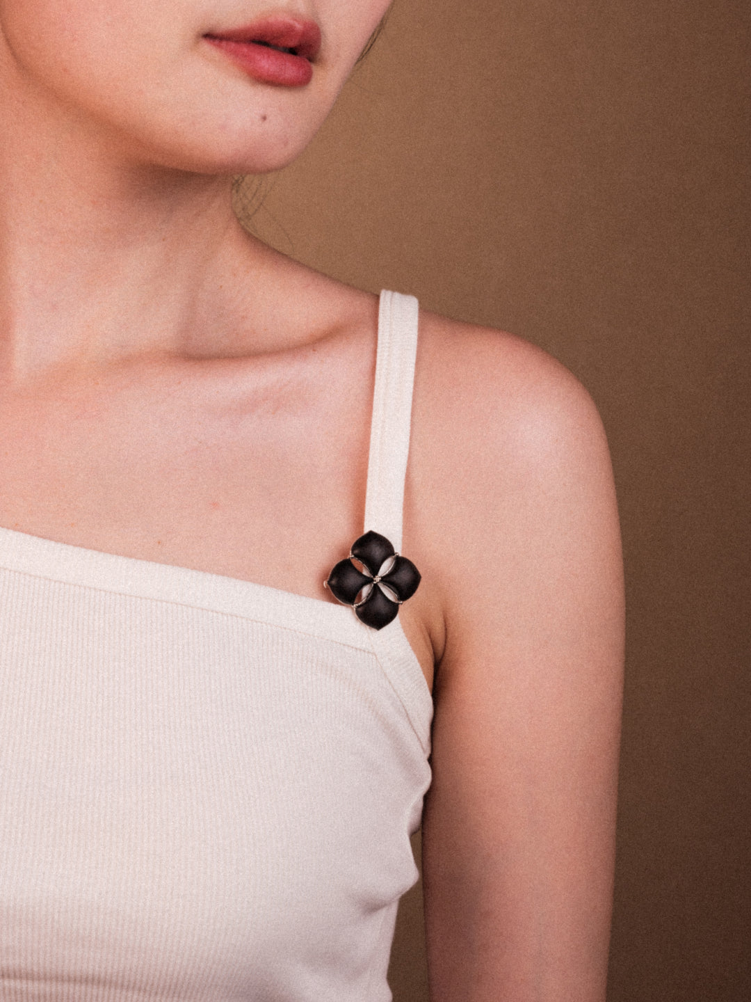 BAOXIANG FLOWER STANDALONE PENDANT