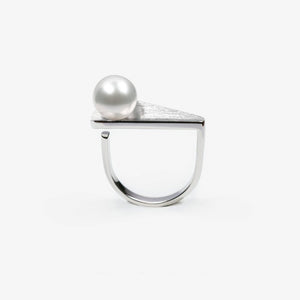CONTROL POINTS FLOATING PEARL RING  |  TROVE & TONE