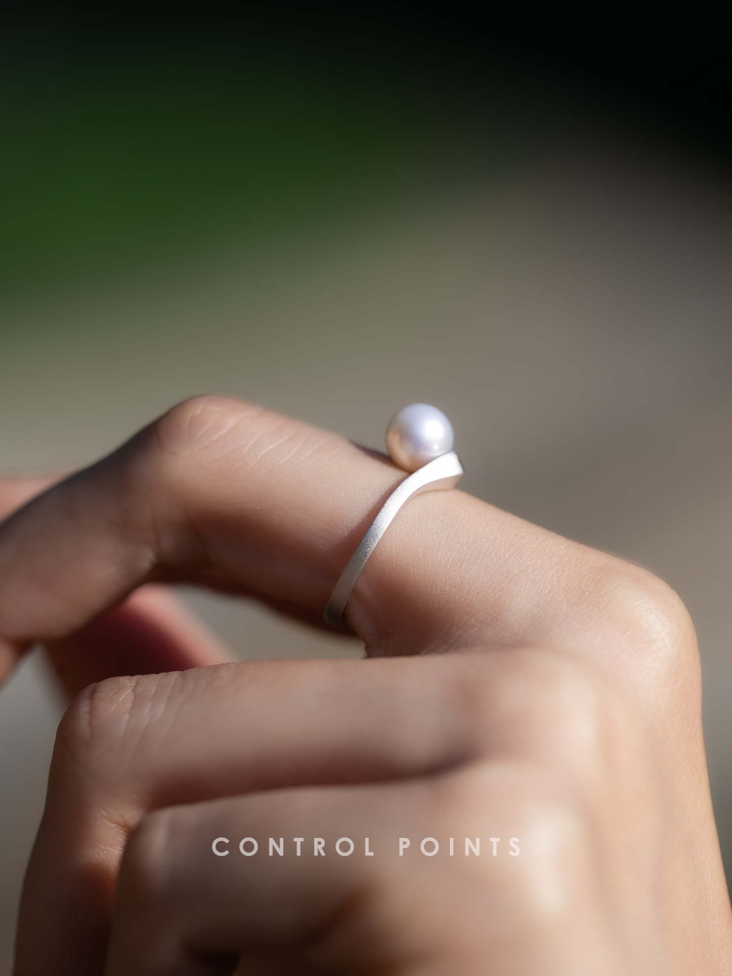 CONTROL POINTS GRAVITY PEARL RING  |  TROVE & TONE