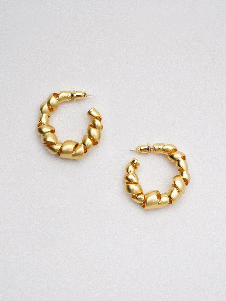 RIBBON DANCE EARRINGS Earrings TROVE & TONE