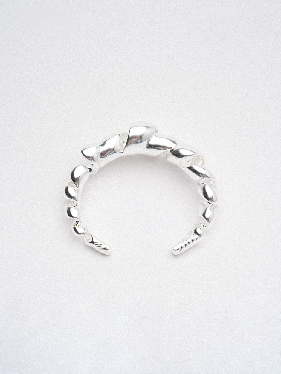 RIBBON DANCE BRACELET Bracelet TROVE & TONE