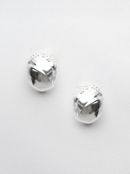TEXTURED ARCHED EARRINGS Earrings TROVE & TONE