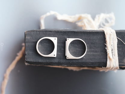  ON IISLAND CAPSULE COUPLE RING - CONCAVE |  TROVE & TONE
