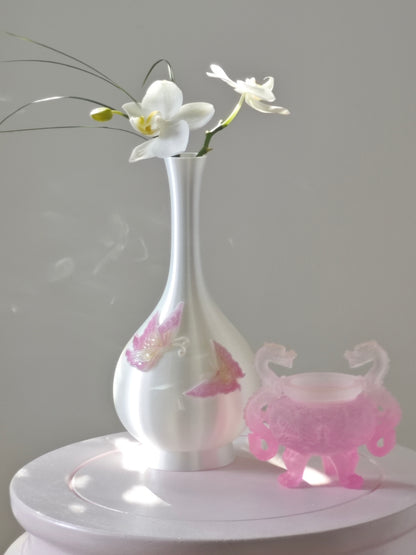 livarié flower Jade Drop Papillon Vase  |  TROVE & TONE