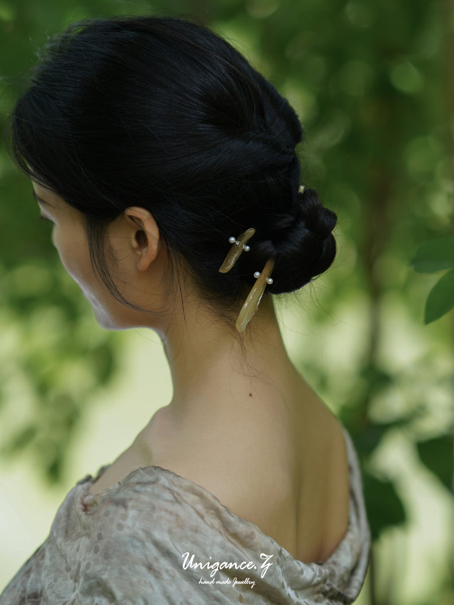 UNIGANCE.Z GINKGO LEAF HAIRPIN  |  TROVE & TONE