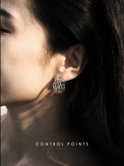 TROVE & TONE CIRCULAR GRID MESH EARRING  |  TROVE & TONE