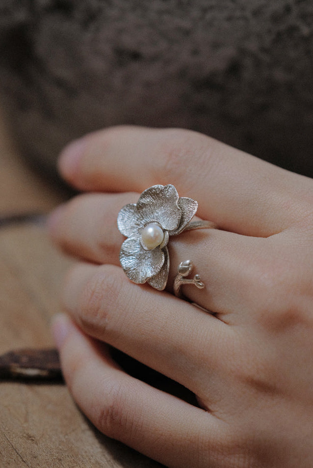UNIGANCE.Z PHALAENOPSIS RING  |  TROVE & TONE