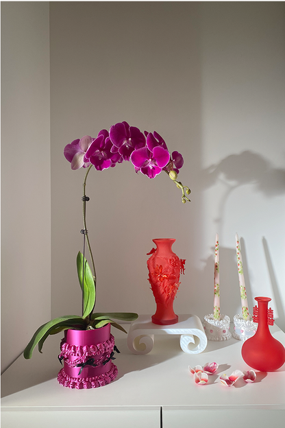 livarié flower WISHCAKES CAKE PLANTER PURPLE  |  TROVE & TONE