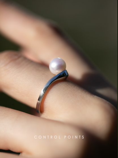 CONTROL POINTS GRAVITY PEARL RING  |  TROVE & TONE