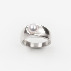 CONTROL POINTS COVE PEARL RING  |  TROVE & TONE